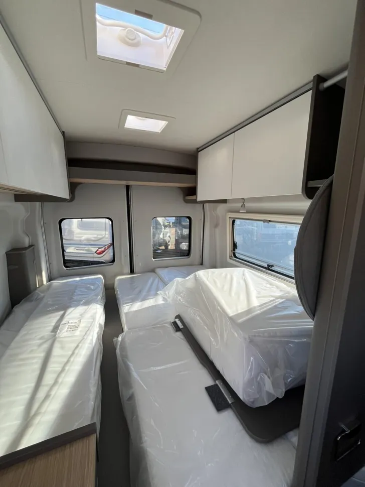 Fahrzeugbild LMC Innovan Ford 592 #15