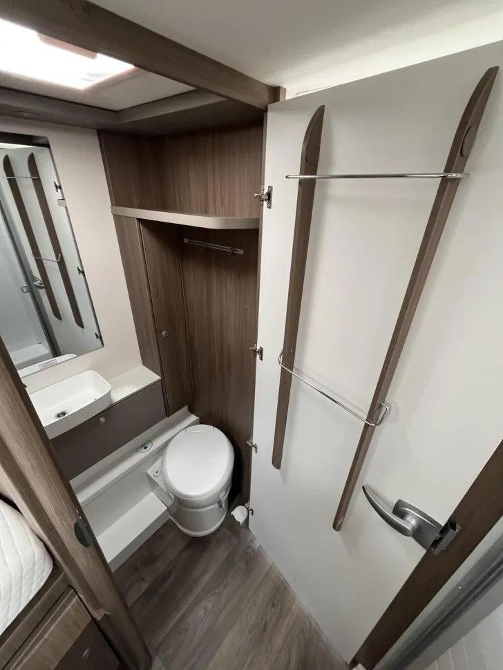 Fahrzeugbild Carado T 457 #12