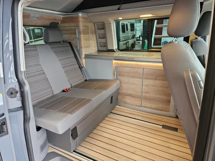 Fahrzeugbild VW California T6 Coast 4Motion Allrad #9