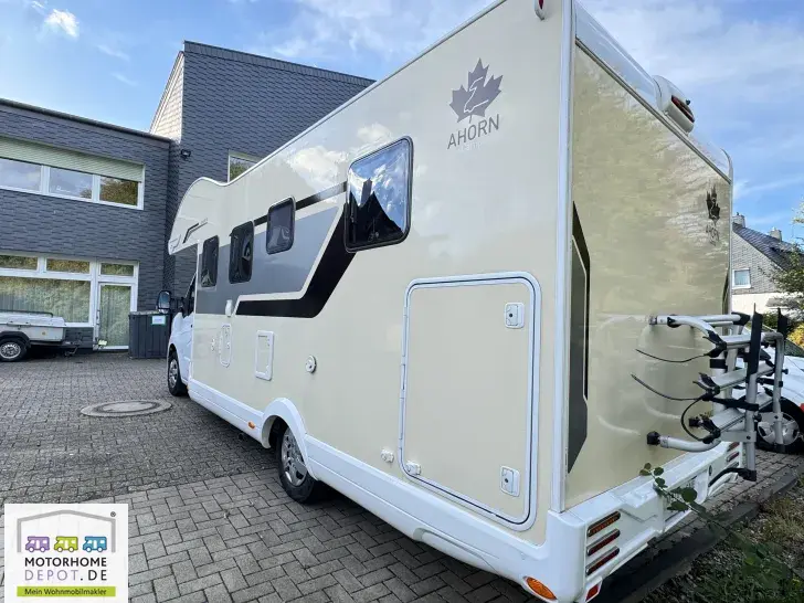 Fahrzeugbild Ahorn Camp Canada AE #4
