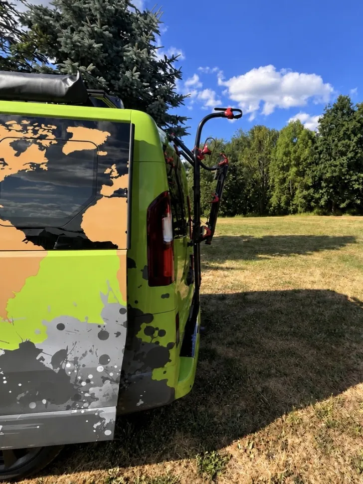 Fahrzeugbild Opel Vivaro individueller Holzausbau #2