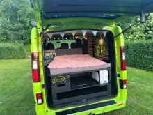 Fahrzeugbild Opel Vivaro individueller Holzausbau #4