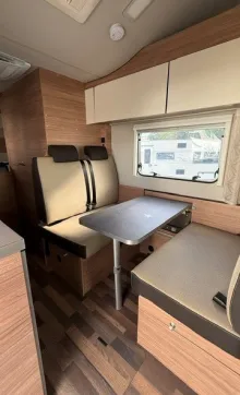 Fahrzeugbild Weinsberg CaraHome 650 DG 140 PS Schalter #8