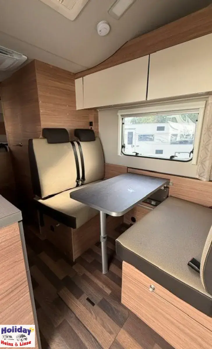 Fahrzeugbild Weinsberg CaraHome 650 DG 140 PS Schalter #8