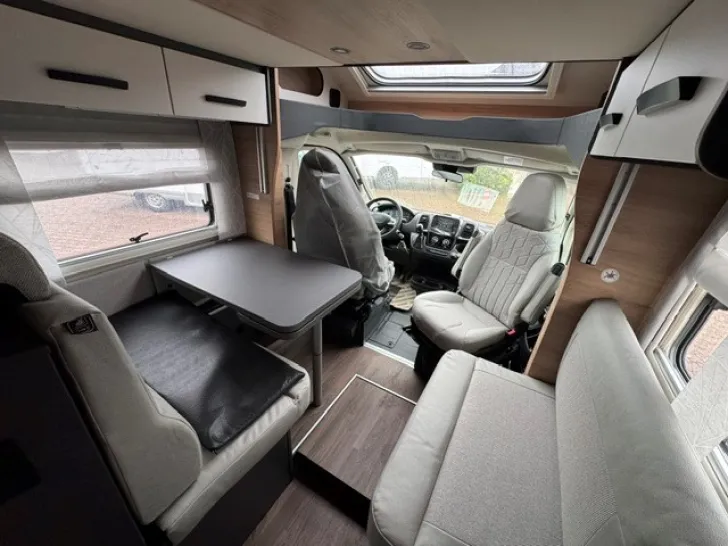 Fahrzeugbild Knaus L!VE WAVE 700 MEG UVP: 93.789,-€ Modell 2027 #12
