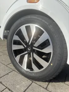 Fahrzeugbild Knaus Südwind 460 EU Black Selection MonoControl, THULE Markise #24