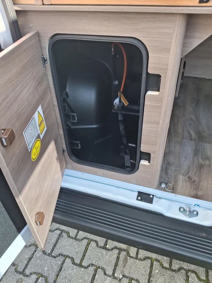 Fahrzeugbild Carado CV 640 Multimedia / Diesel 90l / Markise #10