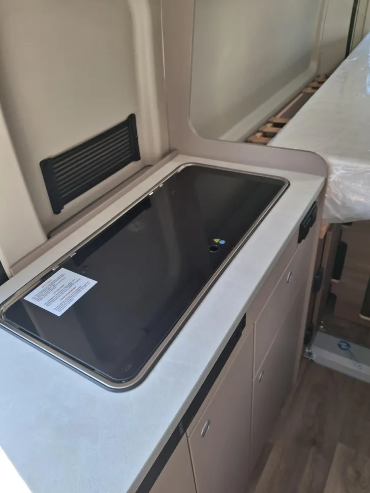 Fahrzeugbild Carado CV 640 Multimedia / Diesel 90l / Markise #14