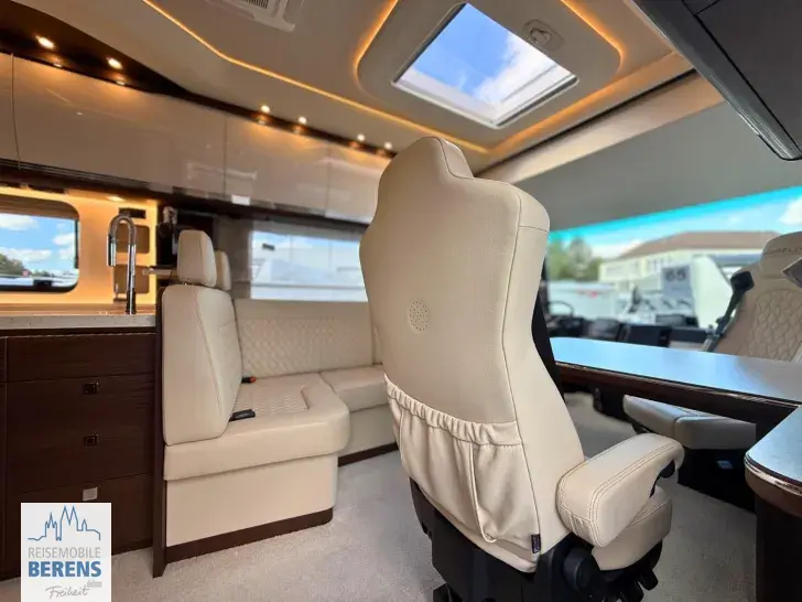 Fahrzeugbild Morelo Empire Liner 98 MB MB Actros 1840 L #9