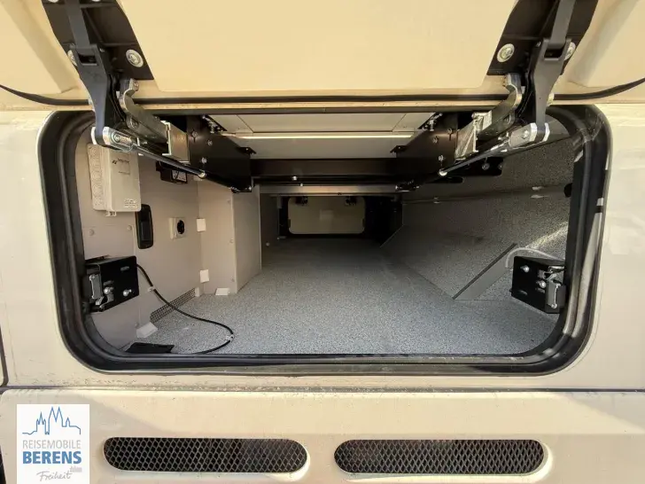 Fahrzeugbild Morelo Empire Liner 98 MB MB Actros 1840 L #43