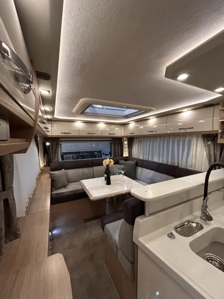 Fahrzeugbild Phoenix MaXi-Alkoven 7900 QRSL #6