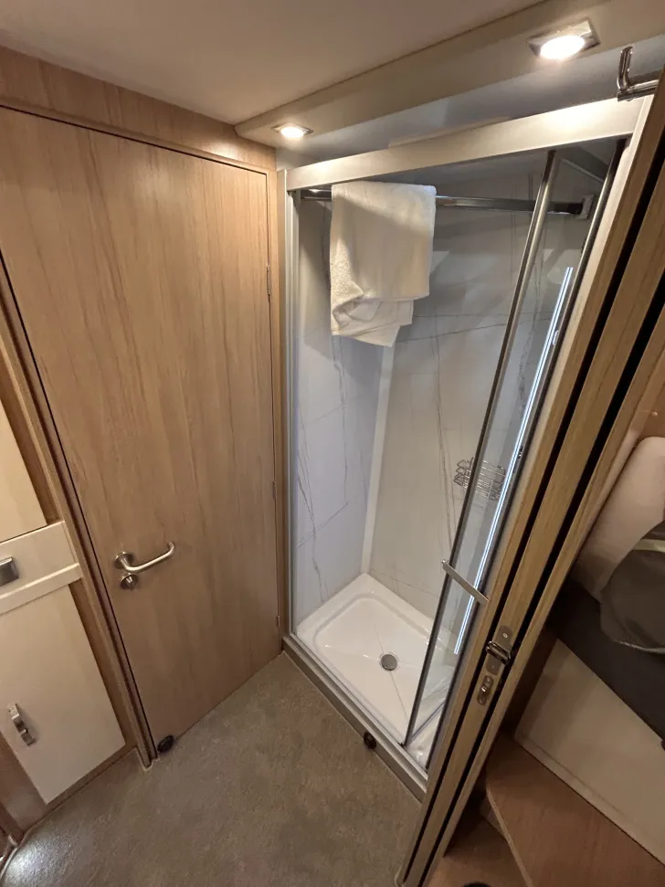 Fahrzeugbild Phoenix MaXi-Alkoven 7900 QRSL #10