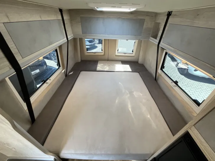 Fahrzeugbild Megamobil Andere Lounge 680S Twin MAN+MaxxFan+18 Alu #27