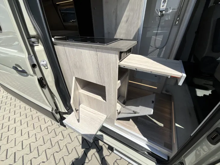 Fahrzeugbild Megamobil Andere Lounge 680S Twin MAN+MaxxFan+18 Alu #28