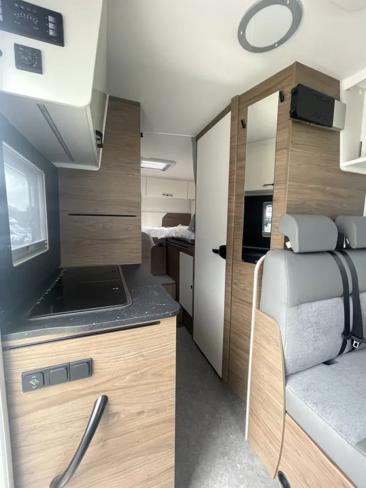 Fahrzeugbild Corigon Teilintegriert Slim TS 70 S #8