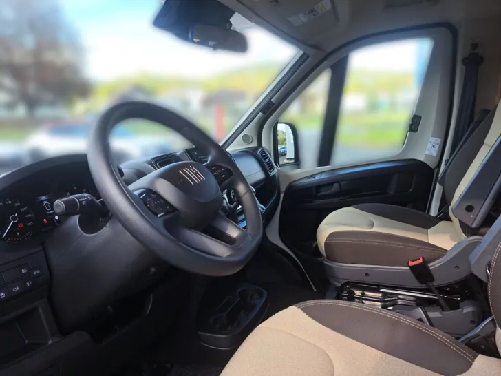 Fahrzeugbild Weinsberg CaraHome 650 MEG #8
