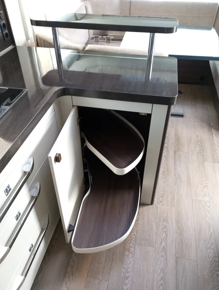 Fahrzeugbild Hobby Prestige 720 WQC #6