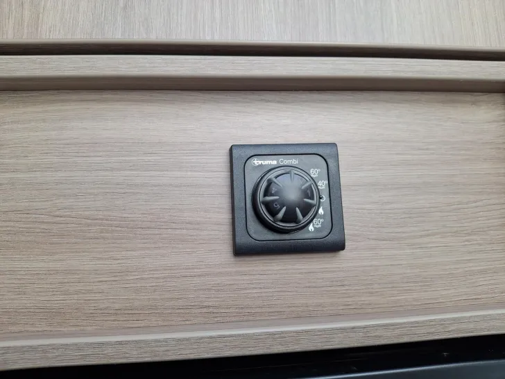 Fahrzeugbild Carado T 338S #18