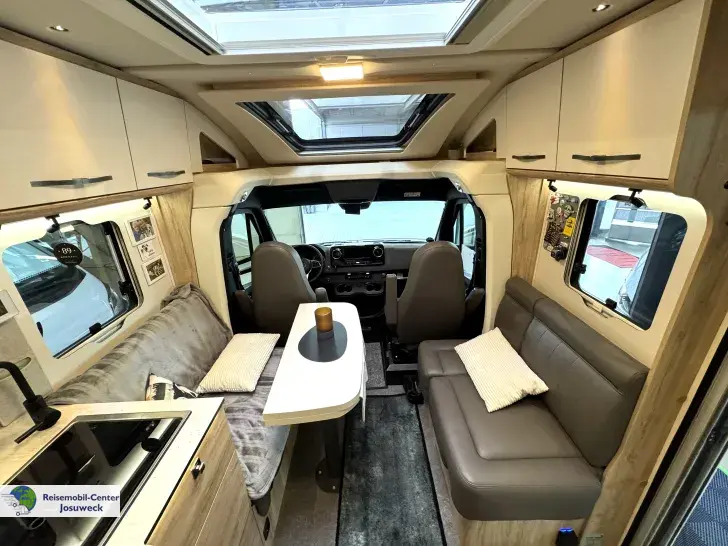 Fahrzeugbild Eura Mobil Profila T 726 EF Hubstützen,Solar,Lithium u.v.m #9