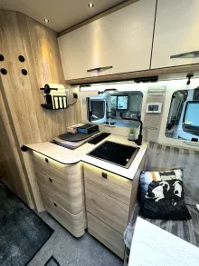 Fahrzeugbild Eura Mobil Profila T 726 EF Hubstützen,Solar,Lithium u.v.m #11