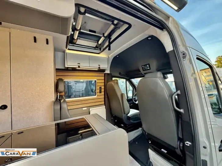 Fahrzeugbild Hymer Camper Van Grand Canyon S 700 CrossTrail AHK/Leder #3