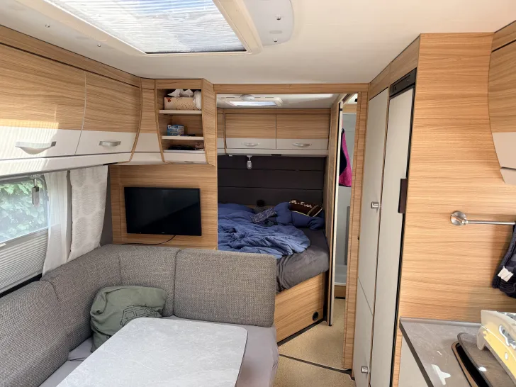 Fahrzeugbild Dethleffs Camper 650 FMK snowplus mit Top Ausstattung! #4
