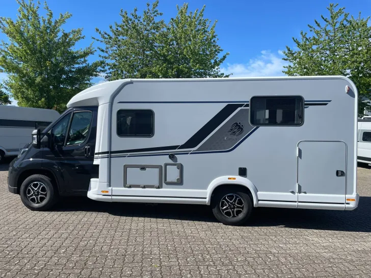 Fahrzeugbild Knaus SKY TI 650 MEG IC-LINE +ABVERKAUF+ #5