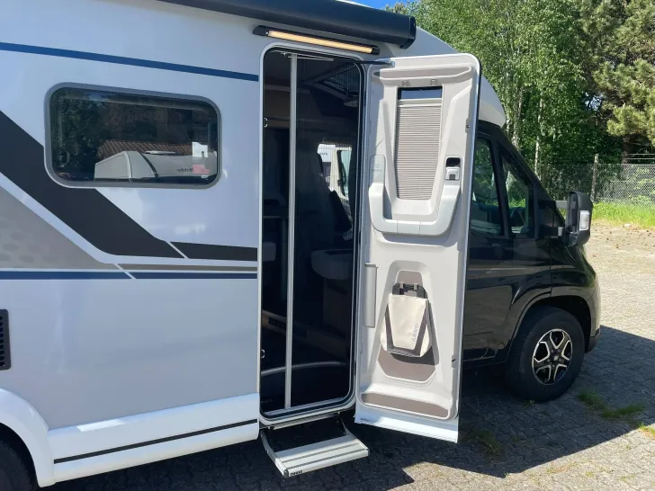 Fahrzeugbild Knaus SKY TI 650 MEG IC-LINE +ABVERKAUF+ #8