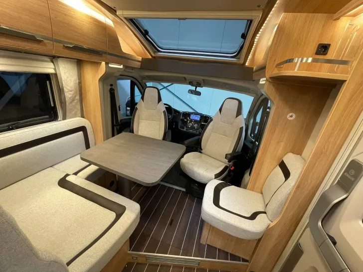 Fahrzeugbild Knaus SKY TI 650 MEG IC-LINE +ABVERKAUF+ #14
