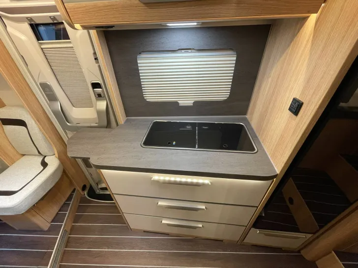 Fahrzeugbild Knaus SKY TI 650 MEG IC-LINE +ABVERKAUF+ #17
