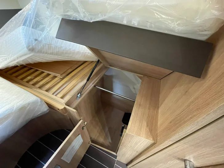 Fahrzeugbild Knaus SKY TI 650 MEG IC-LINE +ABVERKAUF+ #29