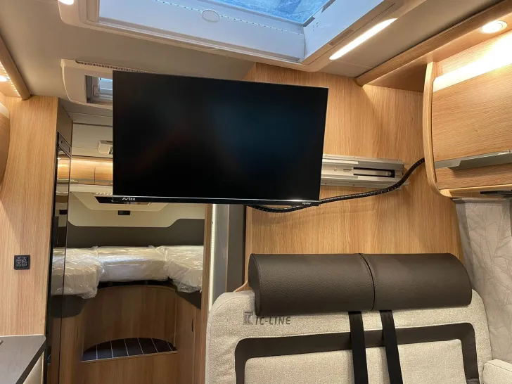 Fahrzeugbild Knaus SKY TI 650 MEG IC-LINE +ABVERKAUF+ #37