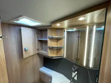 Fahrzeugbild Knaus SKY TI 700 MEG IC-LINE +ABVERKAUF+ #37