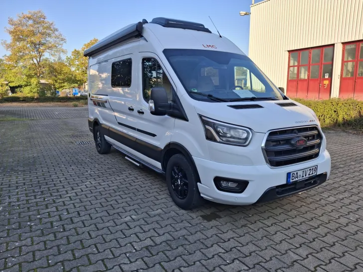 Fahrzeugbild LMC Innovan 592 Ford #2