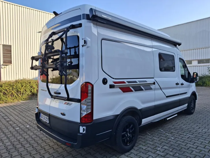 Fahrzeugbild LMC Innovan 592 Ford #4