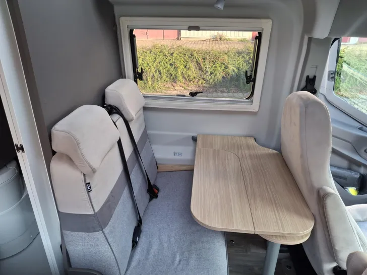 Fahrzeugbild LMC Innovan 592 Ford #11
