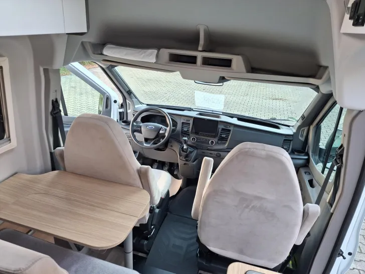 Fahrzeugbild LMC Innovan 592 Ford #18