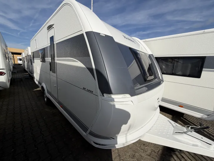 Fahrzeugbild Hobby De Luxe 545 KMF Auflastung 2.000 kg #1