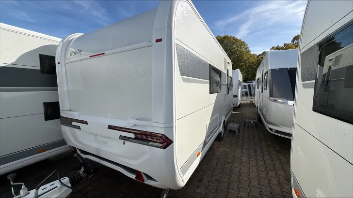 Fahrzeugbild Hobby De Luxe 495 WFB 1.800 kg, Ambientebeleuchtung #5