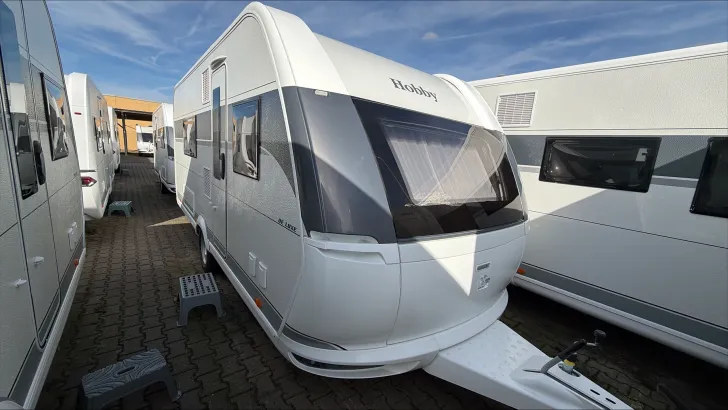 Fahrzeugbild Hobby De Luxe 495 WFB 1.800 kg, Ambientebeleuchtung #1