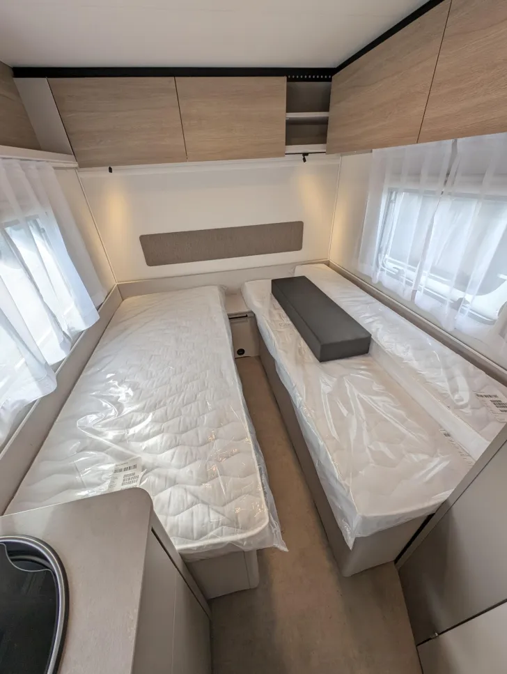 Fahrzeugbild LMC Sassino 460 E MOVER|DUSCHE|3 BETTEN #6