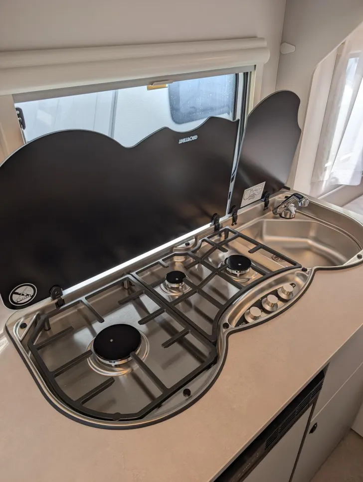 Fahrzeugbild LMC Sassino 460 E MOVER|DUSCHE|3 BETTEN #14
