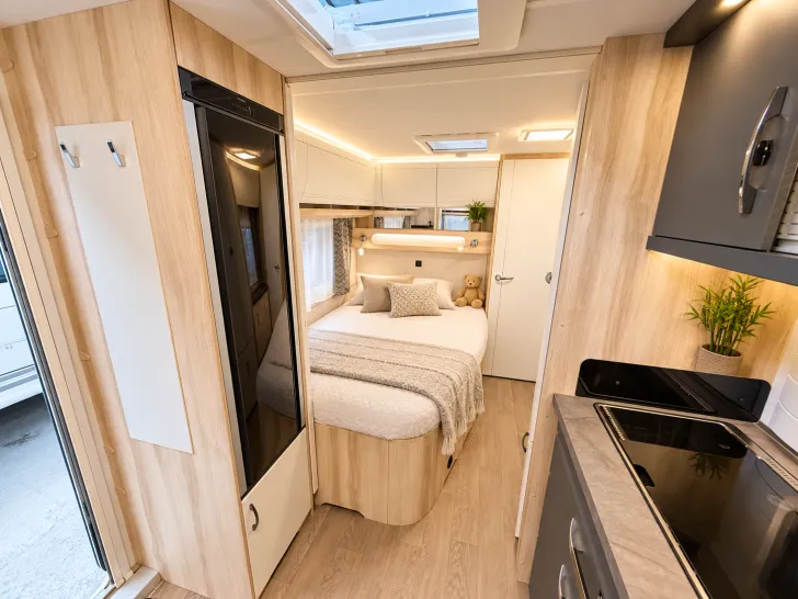 Fahrzeugbild Hobby De Luxe 495 WFB 1.800 kg 47 l Tank Citywasser #15