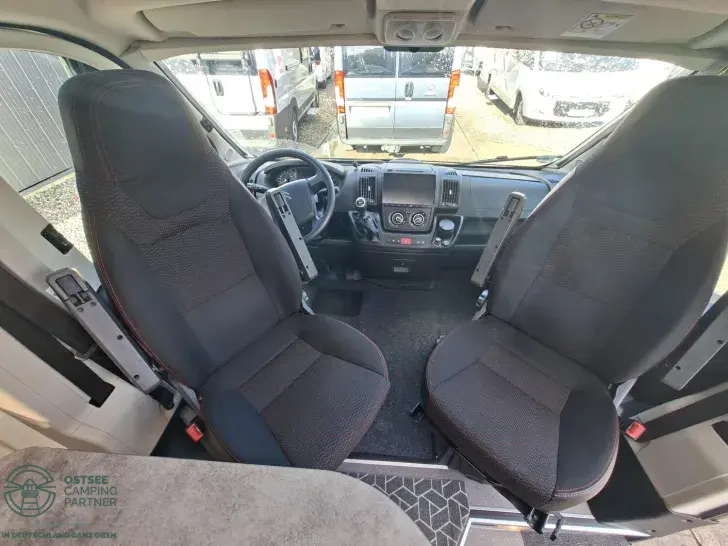 Fahrzeugbild Clever Celebration Drive 600 #9