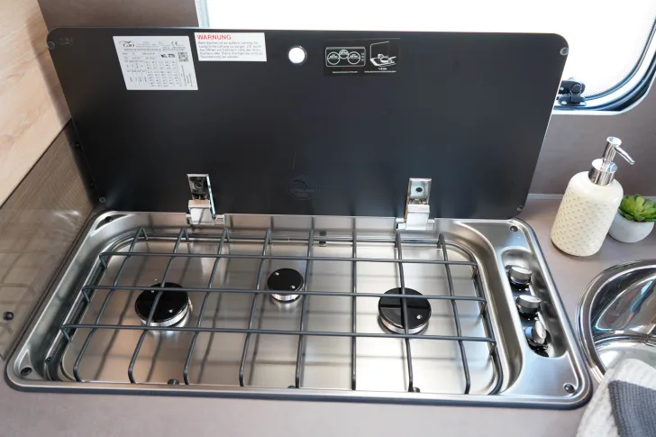 Fahrzeugbild Knaus Südwind 460 EU Black Selection | Gas-Paket | Duschausbau #11