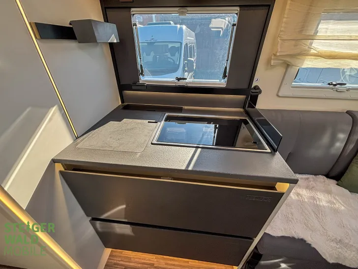 Fahrzeugbild Mobilvetta Kea P90 NB*LITHIUM*ACC*AUT*SOLAR*Winter*Uvm. #17