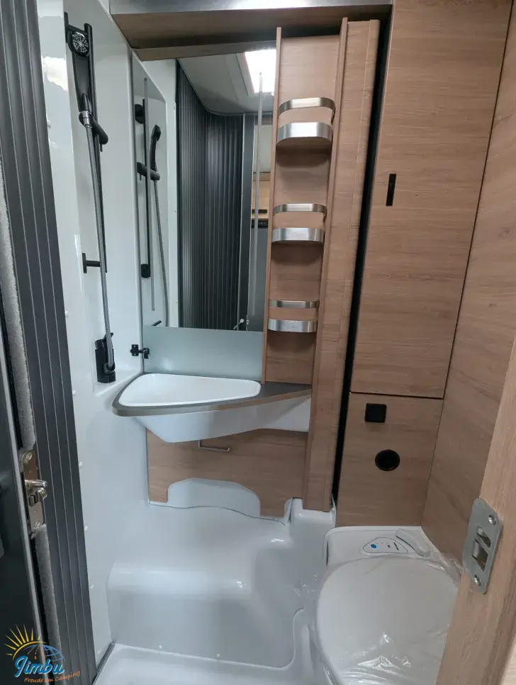 Fahrzeugbild Knaus L!VE WAVE 650 MEG Black Selection #18