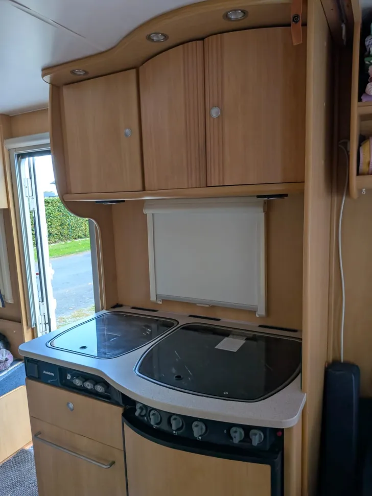 Fahrzeugbild Dethleffs Camper 470 V #2