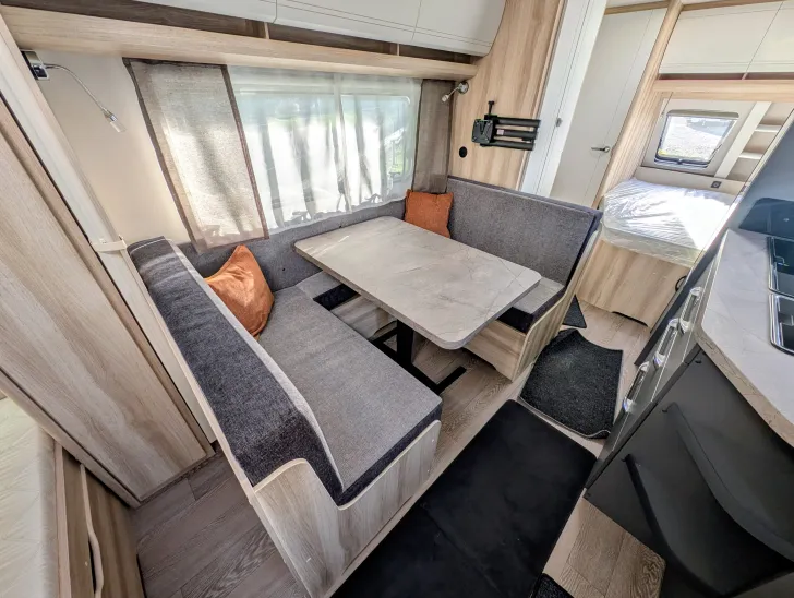 Fahrzeugbild Hobby De Luxe 540 KMFe Sie sparen 1.695,-€! #6