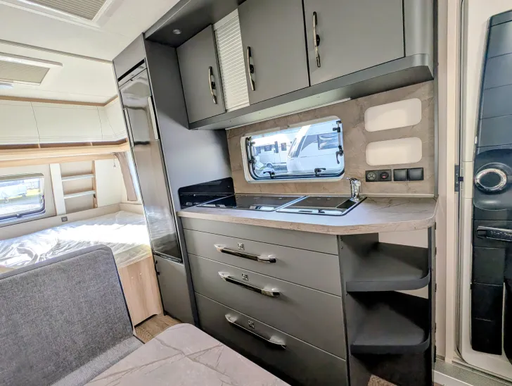 Fahrzeugbild Hobby De Luxe 540 KMFe Sie sparen 1.695,-€! #11